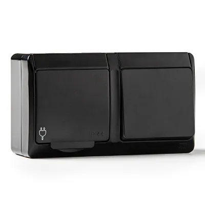 Conmutador + base estanca, ip44 16 a 250 v, negro, blister